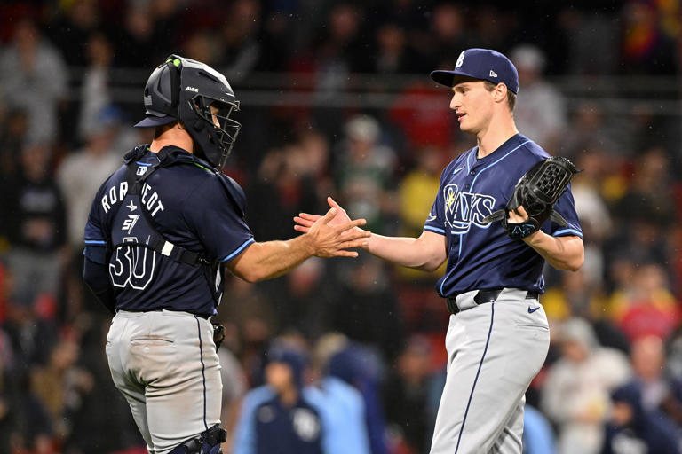 Rays bounce back with team effort to beat Red Sox, 4-3