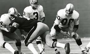 Raiders Hall of Fame center Jim Otto dies at 86