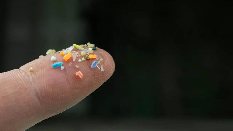 Studies have shown that microplastics in the air are associated with health risks that can cause lung and colon cancer